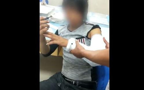 网红视频吃瓜男