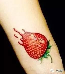 网红吃瓜有纹身,揭秘娱乐圈背后的秘密